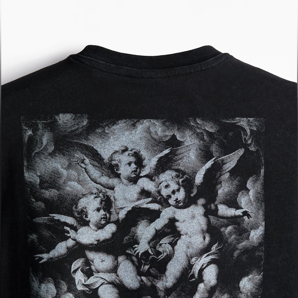 H&M Black Short Sleeve Graphic Tee